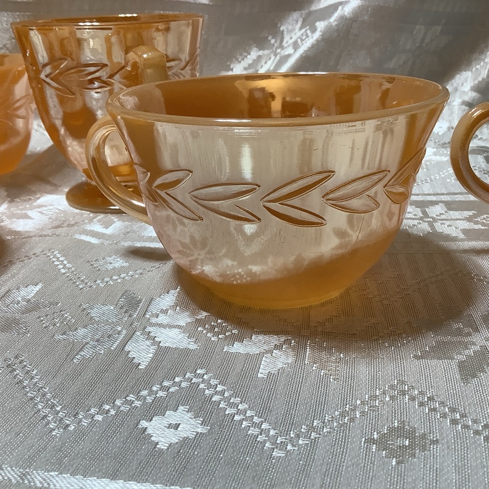 Fire King Cups And Sugar Bowl Peach Vintage 1950 Collectible - Picture 4 of 13